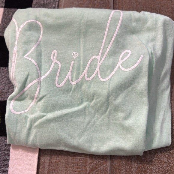 New Pop the Champagne I’m Changing My Last Name T-Shirt & countdown blocks Sz S - Picture 11 of 11